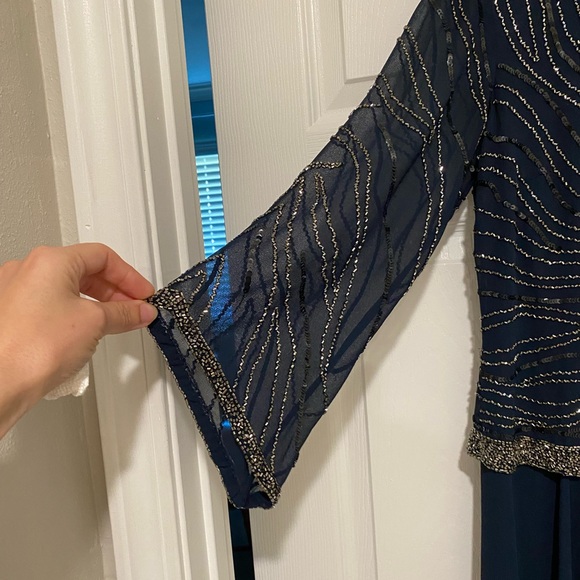 Formal gown, Jkara, size 6 - Picture 4 of 5